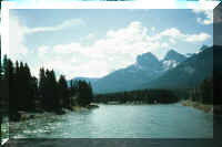 bow river - canmore 3.jpg (39540 bytes)