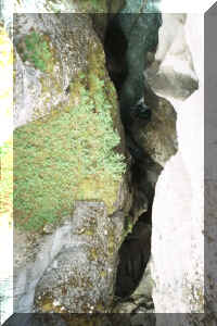 potholes.jpg (58493 bytes)